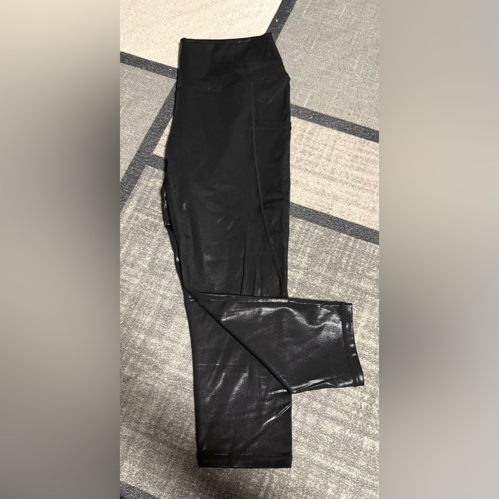 Constantly Varied Gear CVG Cropped Leggings